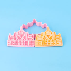 Serie <span class=keywords><strong>Budapest</strong></span> cortadores <span class=keywords><strong>de</strong></span> galletas <span class=keywords><strong>de</strong></span> plástico molde <span class=keywords><strong>de</strong></span> galletas <span class=keywords><strong>Castillo</strong></span> 3D dibujos animados DIY arcilla animación impresa Uso <span class=keywords><strong>de</strong></span> fiesta ecológico - Product Image 3