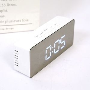 Produit Offre Spéciale avec 2 niveaux de luminance lumineux et fonction de mémoire de temps USB miroir LED réveil numérique - Product Image 6
