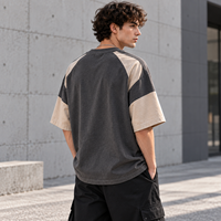 T-shirt personnalisé vintage délavé à blocs de couleur avec manches raglan pour homme, logo en relief, idéal pour les marques de streetwear et la vente en gros de vêtements