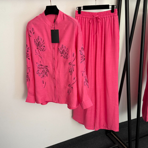 Completo Casual da <span class=keywords><strong>Donna</strong></span> in <span class=keywords><strong>Lino</strong></span> con Top a Maniche Lunghe con Scollo a V Ricamato e Paillettes + Pantaloni a Gamba Larga a Vita Alta - Product Image 2