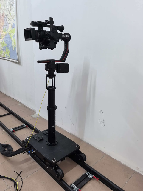ST-2000 Motorized Camera Slider Dolly with Smooth Silent Electric Movement for Camera Tracking Shots