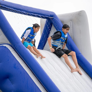 Toboggan aquatique gonflable triangulaire en PVC pour extérieur avec entrée d'escalade pour piscine, lac, trampoline aquatique flottant - Product Image 6