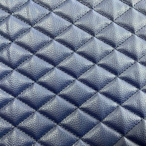 ผ้าคลุมเบาะรถยนต์หนังบุด้วยเพชรสำหรับตกแต่งภายในรถยนต์ - Product Image 3