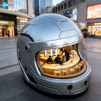 Grande statue en résine géante en forme de casque, populaire pour centre commercial, café, kiosque alimentaire, voiture de restauration fonctionnelle, Noël, chambre de motel, usine
