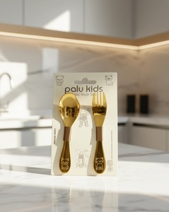 Ensemble de couverts pour enfants Palu Kids en acier inoxydable plaqué or PVD, 2 pièces, cuillère et fourchette gravées au laser, ustensiles pour tout-petits avec emballage de vente au détail - Product Image 1