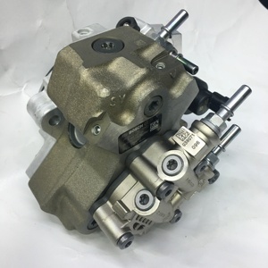 6754-71-71-1310 6754711310 משאבת דלק SAA4D107E-1 SAA6D107E-1 קומאטסו PW180-7 PW200-7 PW220-7 מחפר WA200-<span class=keywords><strong>6</strong></span> מחפר - Product Image 5