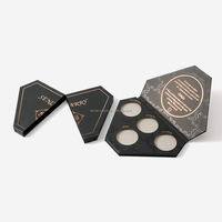 Palette de maquillage en papier noir de forme unique, boîte en carton de luxe avec doublure en éponge, finition mate, logo estampé, UV, déballage exquis