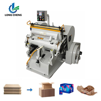 Machine à perforer et à plier le carton, machine à lisser et à découper le carton ondulé