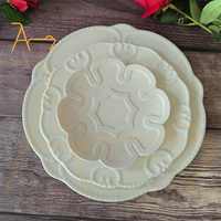 Ensemble de vaisselle en céramique de style cour française assiette en porcelaine osseuse en relief blanc laiteux plateau en porcelaine d'hôtel assiette à pâtes de style occidental