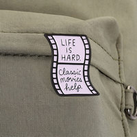 Badge en émail à citation de film, style bande de film, pour vêtements, sacs à dos et décoration