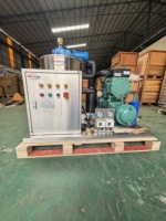 Machine à glace en flocons d'eau salée pour le refroidissement des fruits de mer, la transformation du poisson et le stockage frigorifique maritime