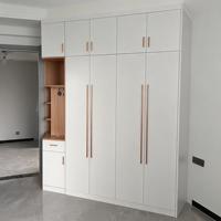 Armoire de rangement à étagères ouvertes, style minimaliste, chambre à coucher, MDF blanc, rotin bleu marine, verre, scandinave