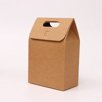 Vente en gros Boîte à biscuits pliable en papier kraft personnalisée Boîte d'emballage de biscuits à poignée découpée avec votre logo