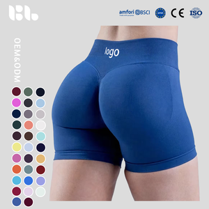 Pantaloncini Sportivi Personalizzati Senza Cuciture con Vita Alta a Costine, Pantaloncini da Palestra con Effetto Push-Up, Morbidi Pantaloncini Atletici per Yoga e Allenamento - Product Image 1