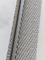 Perfil de Ángulo Micro para Materiales de Construcción, Ancho de Ala de 32 mm, Producción Personalizada de Fábrica, Venta al por Mayor a Distribuidores