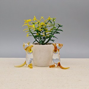 Tiny Glass World - Ensemble de 2 figurines de chat en verre soufflé de Murano, décoration de bureau minimaliste, légère et moderne, forme irrégulière, plaqué or - Product Image 3