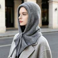 Cagoule tricotée personnalisée en mélange de laine pour l'hiver avec écharpe à nouer et bord côtelé large – Vente en gros directe usine
