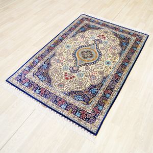 122x183cm Soie Près de Moi Ispahan Inde Tapis Turcs pour Tables Centrales - Product Image 3