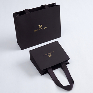 Sac en papier noir de luxe personnalisé avec votre logo pour bijoux et cadeaux, idéal pour la vente en gros - Marque Boyang - Product Image 4