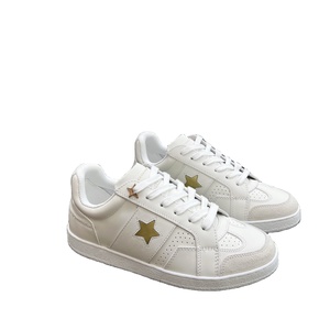 Chaussures Blanches Rétro à Semelle Épaisse Étoiles Muffin 2026 Automne Hiver Nouveauté Tout-en-un Sport et Loisirs Semelle Intermédiaire en Caoutchouc PVC - Product Image 2