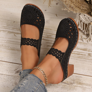 รองเท้าส้นเตี้ยแบบสวม รุ่นใหม่สำหรับฤดูร้อน ไซส์ใหญ่ ส้นหนา ปิดนิ้วเท้า สำหรับผู้หญิง - Product Image 4