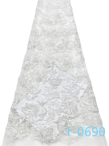 Tessuto in Pizzo di Lusso con Perline, Elegante Ricamo Guipure con Perline per Abiti da Donna - Product Image 2