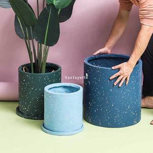 Pots de fleurs décoratifs extérieurs et intérieurs de grande taille utilisés <span class=keywords><strong>pour</strong></span> le jardin et la maison sans soucoupe - Product Image 1