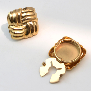 पर्यावरण के अनुकूल शर्ट स्टड फैशन ब्रोच धातु अनियमित आकार के गैंडा कछुए-क्लैंप क्लिप-ऑन कक्फलिंक सेट - Product Image 1