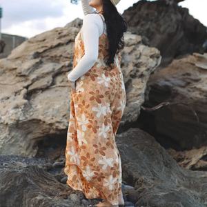 Mono Hawaiano Nuevo al por Mayor para Mujer, Tirantes, Estampado Irregular, Holgado, Mono de Rayón Prelavado Personalizado - Product Image 4