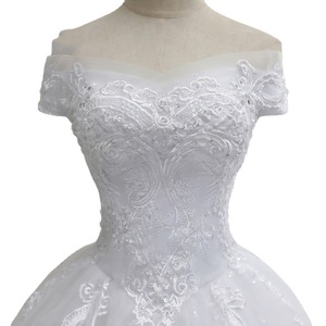 Off-Shoulder <b>White</b> Ball Gown Wedding Dress With <b>Lace</b> Sweetheart Neckline Natural Waist Vintage Style - Product Image 5