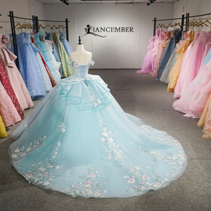 Vestido de Gala Azul Cielo 1514 con Bordado Floral, Apliques de Organza, Largo hasta el Suelo, Ecológico, Elegante Vestido de Quinceañera - Product Image 3