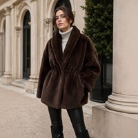 Manteau en fausse fourrure de vison marron foncé pour femme, col châle, taille ajustable avec cordon, coupe ample mi-longue, veste fourrée chaude pour l'hiver