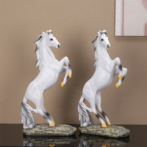 งานประดับตกแต่งม้าเรซิ่นศิลปะลึกลับ ของตกแต่งตามหลักฮวงจุ้ย ของขวัญสำหรับโต๊ะทำงาน งานฝีมือ - Product Image 3