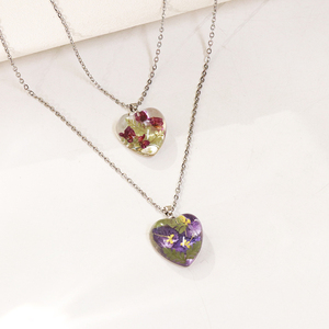 Tùy Chỉnh Epoxy Khô Hoa Vòng Cổ Thép Không Gỉ Trái Tim Khô Sinh Tháng Hoa Vòng Cổ Hoa Khô Nhựa Vòng Cổ - Product Image 5