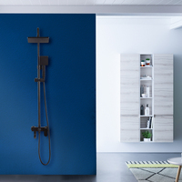YUNDOOM OEM ODM mélangeur de douche carré colonne accessoires robinet de bain tête noire ensemble de salle de bains robinet de pluie ensemble de douche 2022 exposé