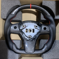 Volante de Fibra de Carbono Personalizado para Tesla Model 3/Y - Estilo Deportivo, Empuñadura de Cuero, Paneles Laterales de Carbono, Reemplazo Directo