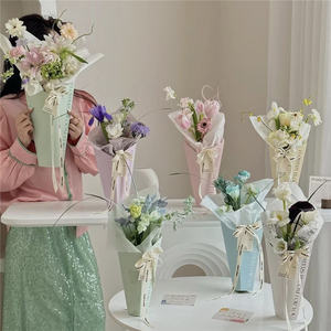 Petit paquet <span class=keywords><strong>cadeau</strong></span> coupe de fleurs panier rose cartes en papier emballage fleur de châtaignier d'eau de rose boîte de petits bouquets recyclable - Product Image 1