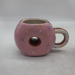 Personnalité créative dessin animé beignet tasse en céramique conception de fille mignonne pour le petit déjeuner de l'<span class=keywords><strong>enfant</strong></span> tasses à lait en porcelaine utilisation de voyage - Product Image 2