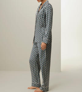 Vêtements de nuit pour femmes, vente en gros personnalisée, pyjamas pour femmes, ensemble de pyjamas longs et doux, vêtements de luxe pour la <span class=keywords><strong>maison</strong></span>, vêtements de détente en satin - Product Image 3