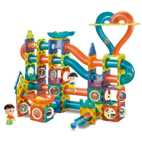 Jeu de société STEM 96 pièces : Circuit de billes magnétique avec blocs de construction et rails pour une jouissance imaginative