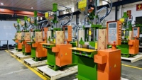 Chinesische Fabrik 35 Tonnen Vertikale Spritzgießmaschine Hydraulisches System Kosteneffektiv