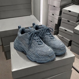 Zapatos Casuales de Diseñador de Alta Calidad para Hombre y Mujer, Zapatillas Deportivas Grises con Plataforma para Hombre, Zapatos de Entrenamiento de Diseñador - Product Image 1