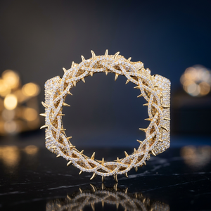 Couvre-lunette de montre de luxe, accessoires de montre personnalisés avec diamants, fabricant en gros - Product Image 6