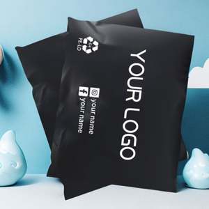 Sacs d'expédition en polyéthylène imprimés avec logo personnalisé, noir mat, pour l'expédition de vêtements, de vêtements et d'accessoires - Product Image 3