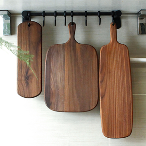 Planche à découper personnalisée en bambou ou en bois pour la cuisine, planche à découper en olivier, en acacia et en noyer avec poignée - Product Image 4