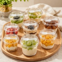 Gobelets jetables en PET/PP transparents à fond arrondi de 150 ml et 250 ml en stock avec couvercle et cuillère pour mousse, pouding et dessert