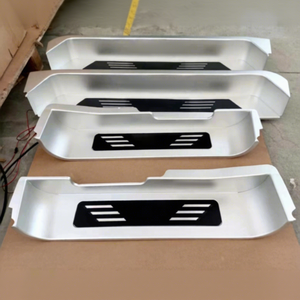 Accessori di Lusso per Van: Pedale di Benvenuto Illuminato per <span class=keywords><strong>Mercedes</strong></span> <span class=keywords><strong>Classe</strong></span> <span class=keywords><strong>V</strong></span> <span class=keywords><strong>Vito</strong></span> W447 V300 - Product Image 4