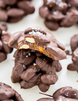 Machine de dépôt de grappes de noix recouvertes de chocolat