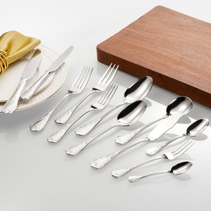 Juego de Cubiertos de Acero Inoxidable 304 de Lujo, Diseño Vintage Tallado, Tenedores para Cena y Postre, Cuchillos, Cucharas de Té, Cucharas para Ensalada - Product Image 1