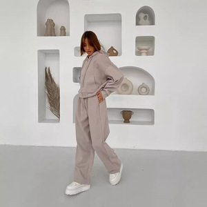 Nuevo Conjunto Casual de Dos Piezas para <span class=keywords><strong>Mujer</strong></span>: Chaqueta Deportiva con Capucha y Cremallera y Pantalones con Cordones - Product Image 2